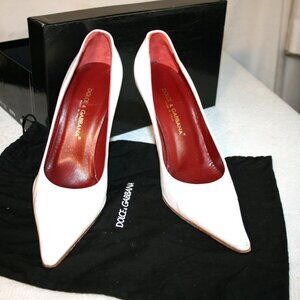 Dolce & Gabbana Nero White Leather Pumps Size 38 Eur. / 7.5 US